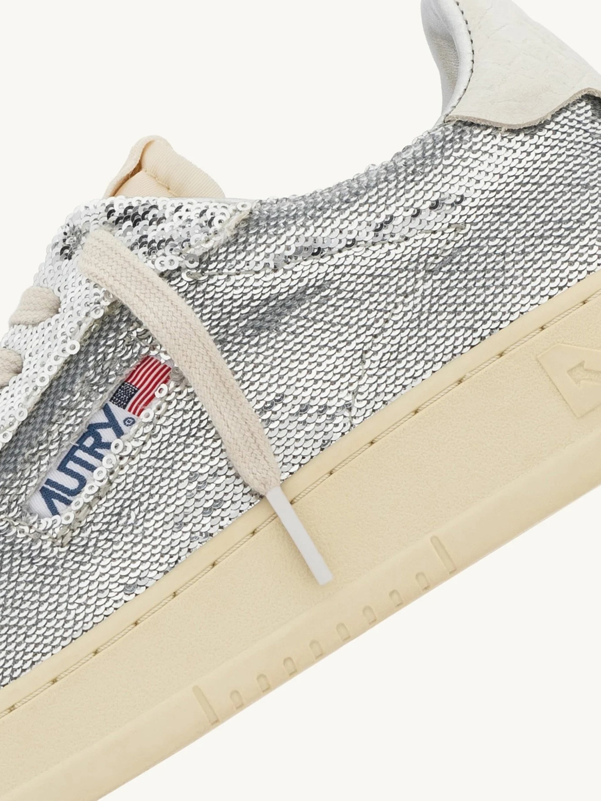 Dallas Low Metallic Calzature