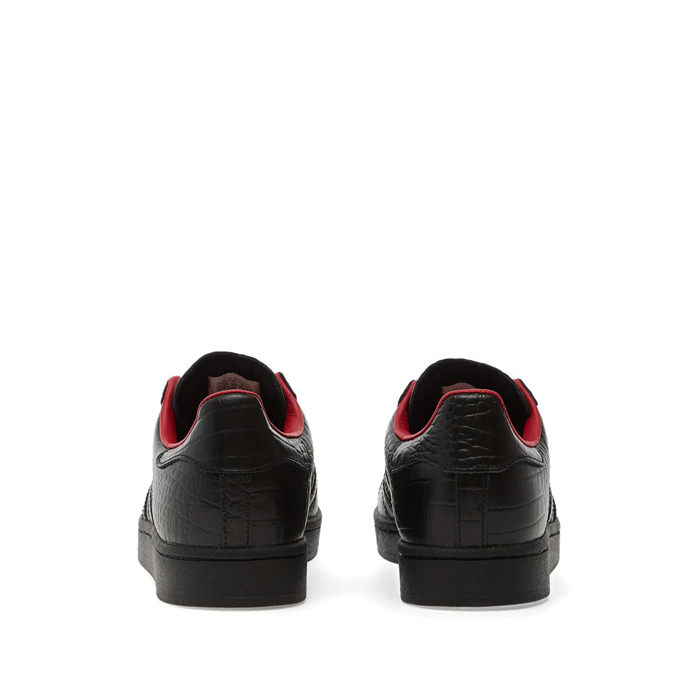 Sneaker Adidas Black Calf Leather: 100