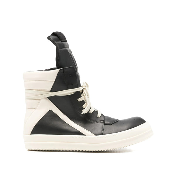 Sneakers High-Top Black Leather