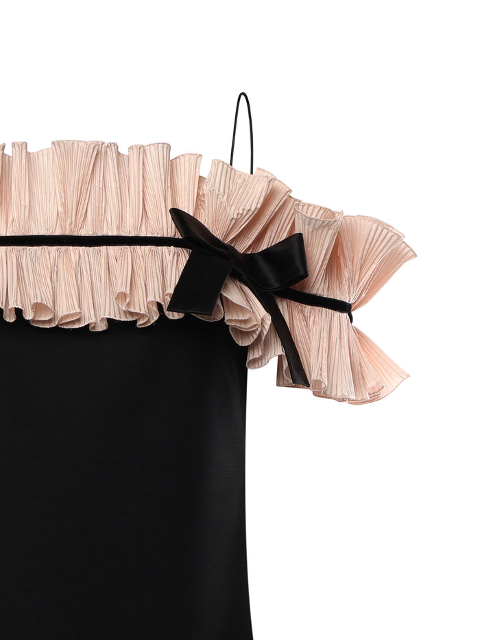 Valentino Garavani Dresses Black/pink Virgin Wool