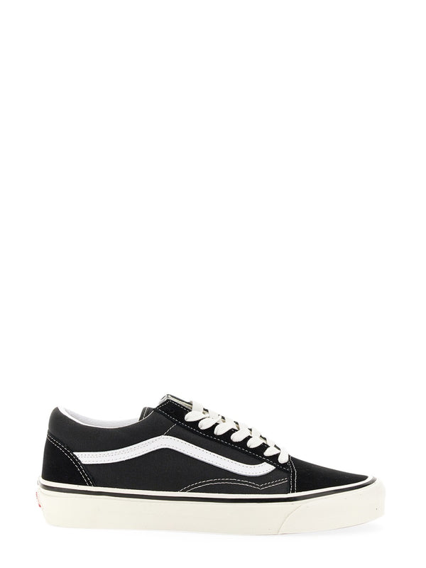 Old Skool Sneaker Black Rubber Sole Trainers