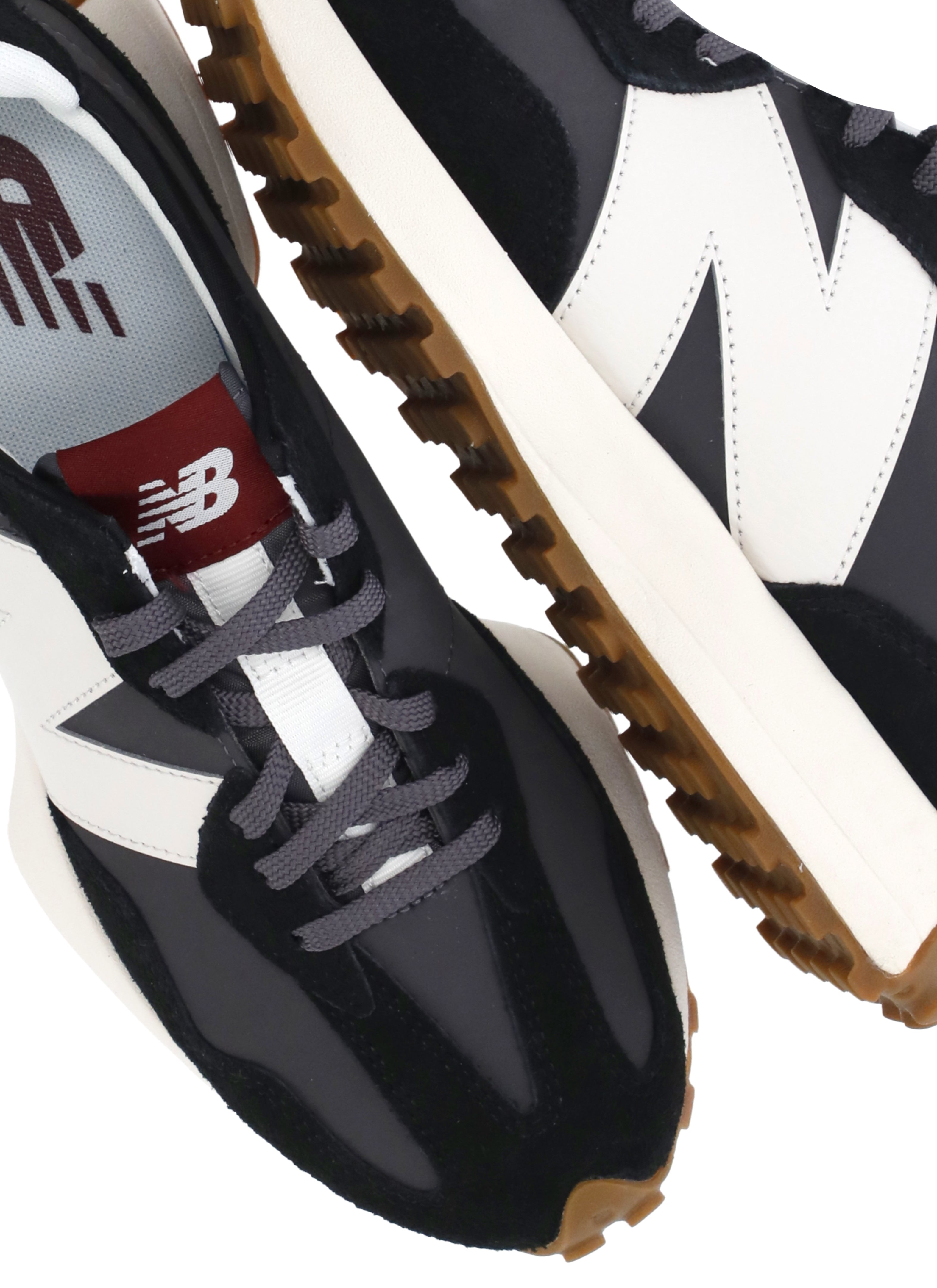 New Balance Sneakers Black