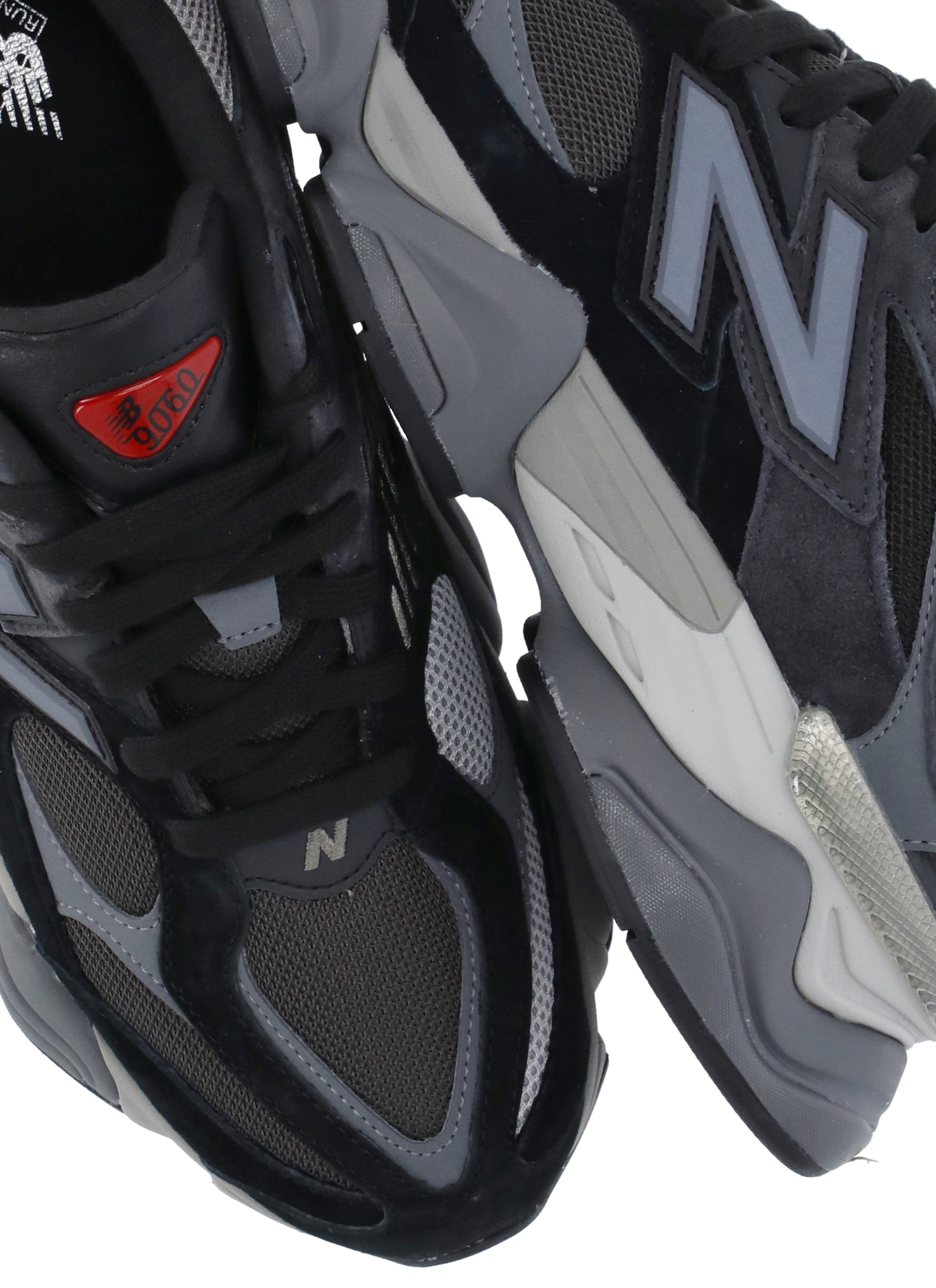 New Balance Sneakers Black