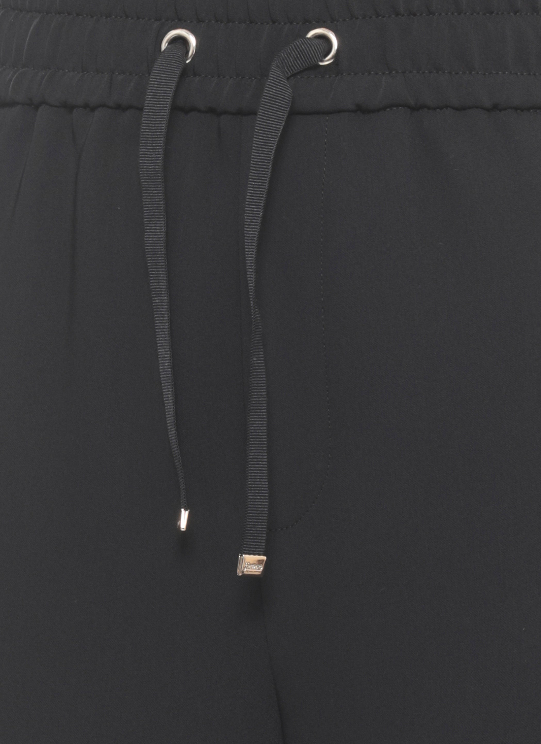 Herno Trousers Black