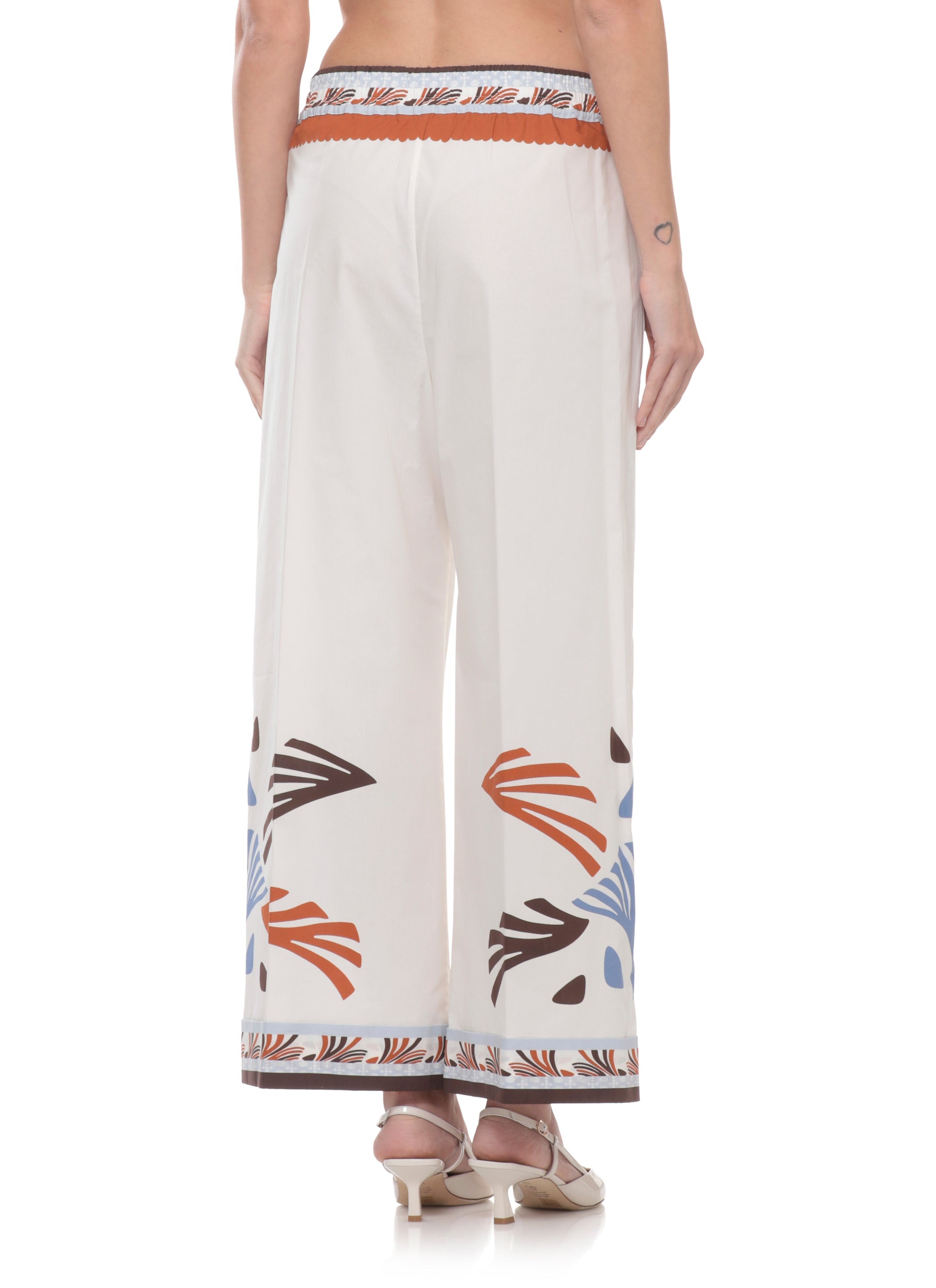 Herno Trousers Ivory