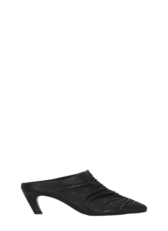Ash With Heel Black Cow Skin Sole: Rubber