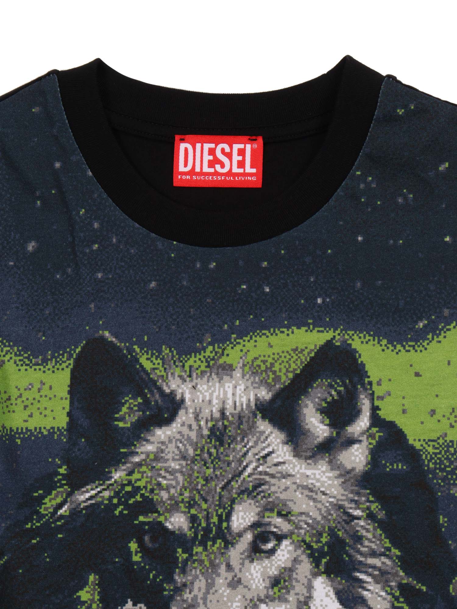T-Shirts Black Cotton Polyester Short Sleeves T-shirt