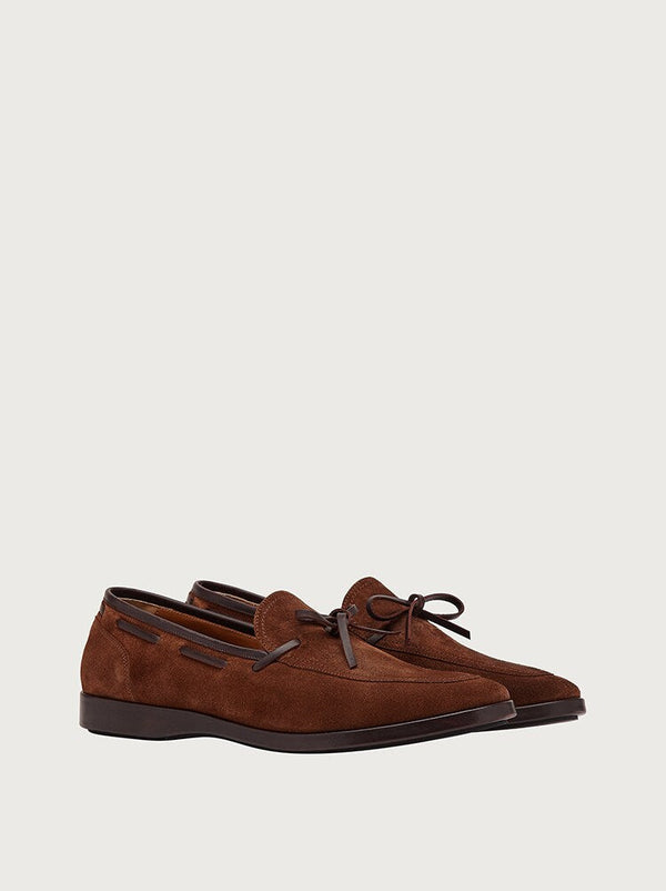 Ferragamo Tassel Slip-On One Color Shoe