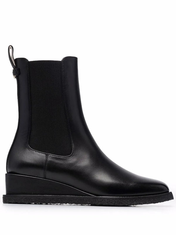 Ferragamo Leather ankle boot in black