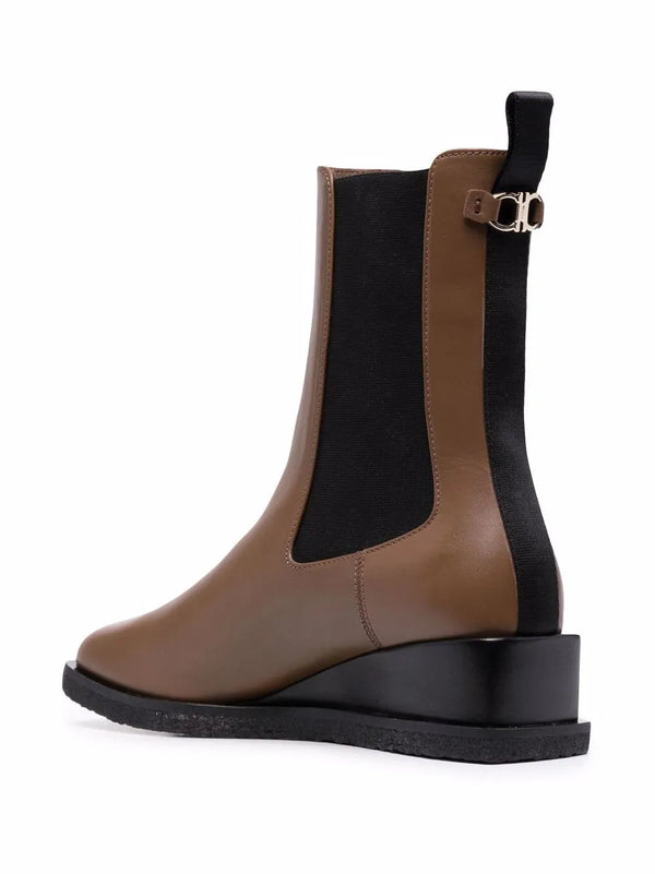 Ferragamo Calf leather boot in brown