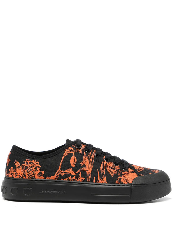 Ferragamo sneaker in orange