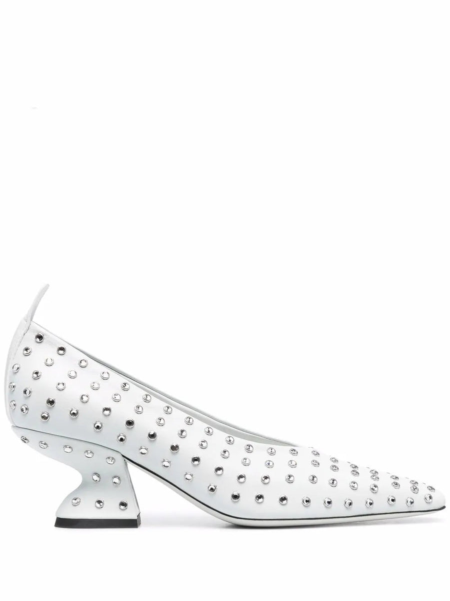 Ferragamo Leather pump in white