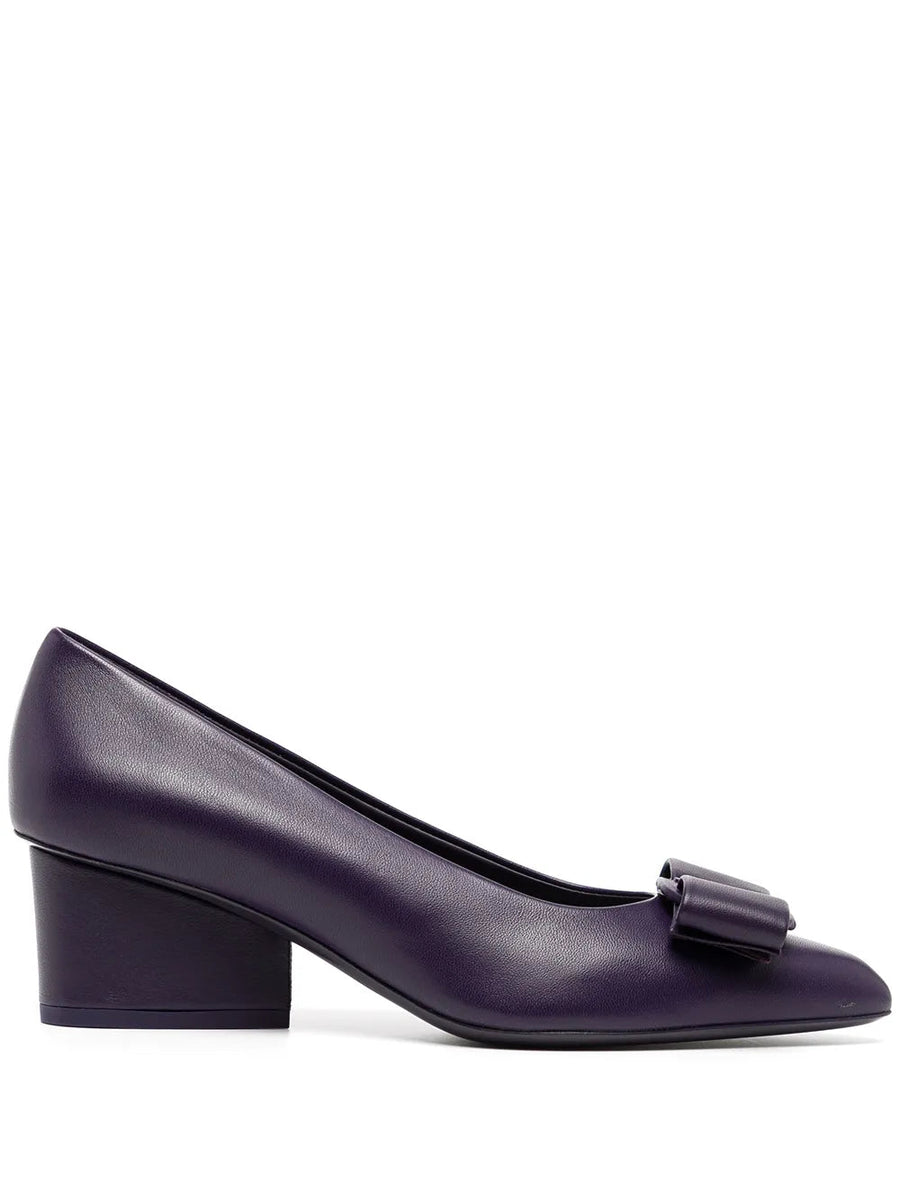 Ferragamo Lambskin leather pump in purple