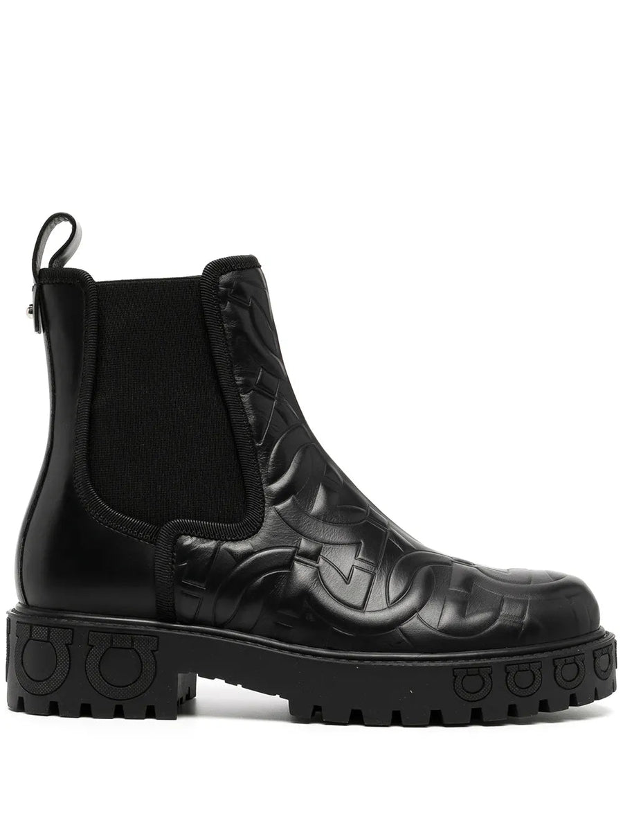 Ferragamo Calf leather ankle boot in black
