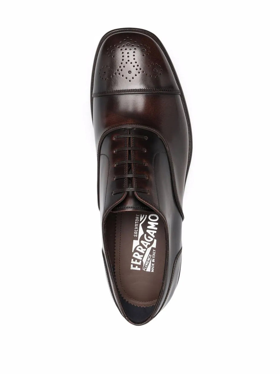 Ferragamo Leather oxford in black