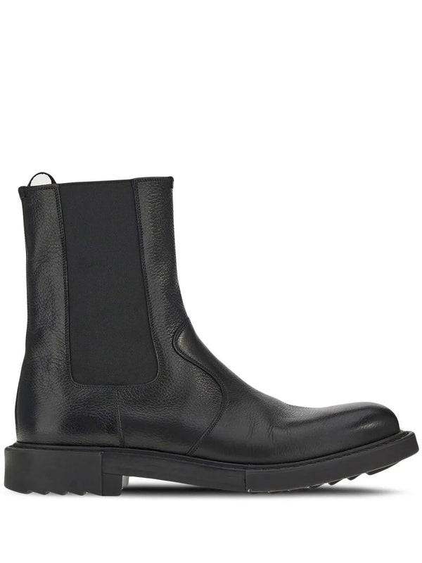 Ferragamo Calf leather chelsea boot in black