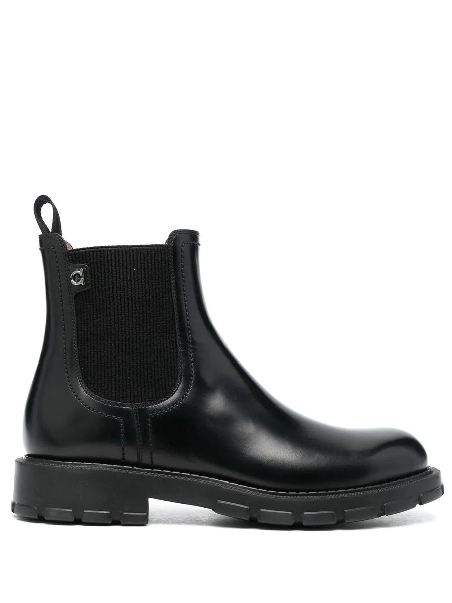 Ferragamo calf leather chelsea boot in black