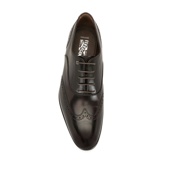 Ferragamo oxford in brown