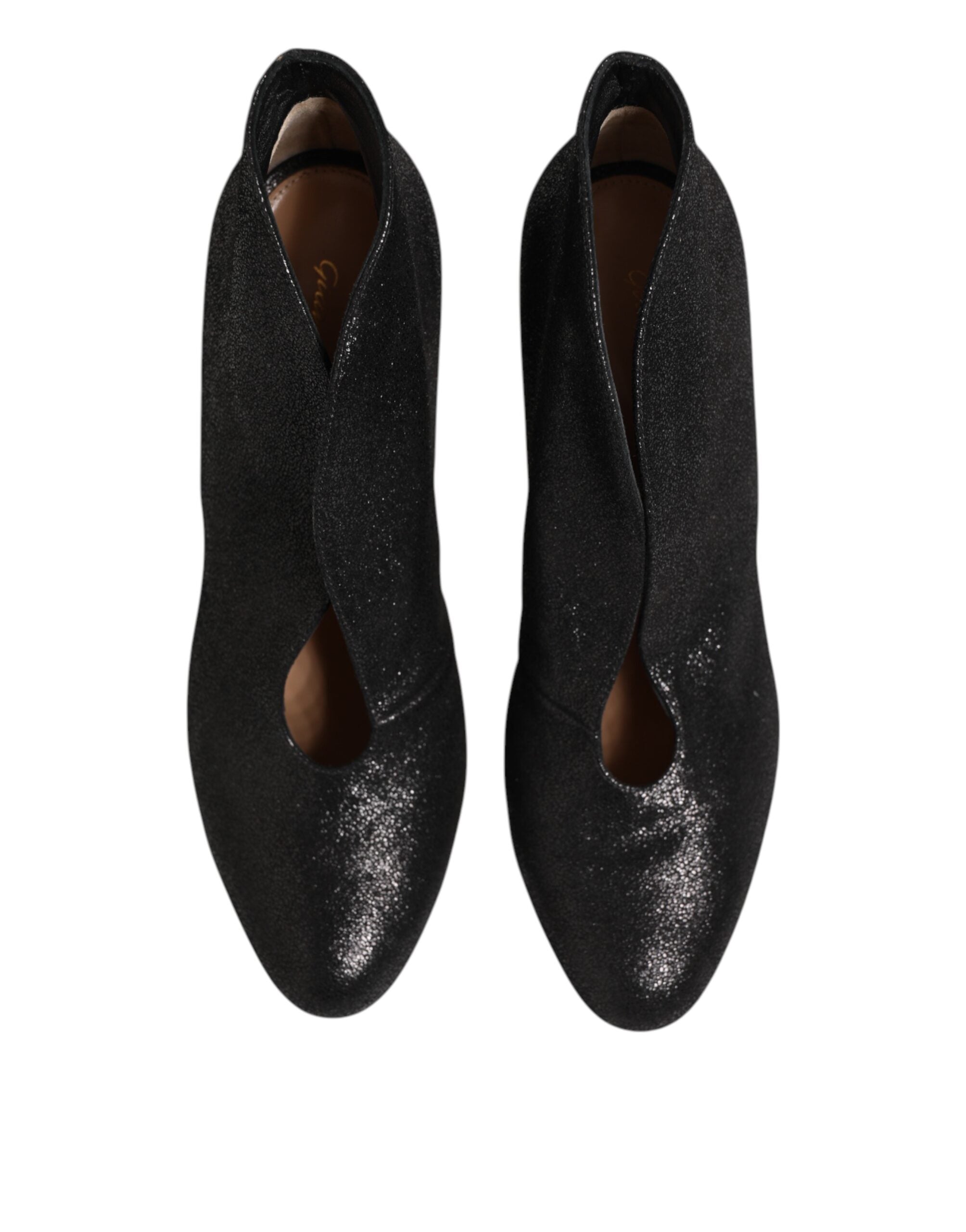 Gianvito Rossi Leather pump in black — view 2