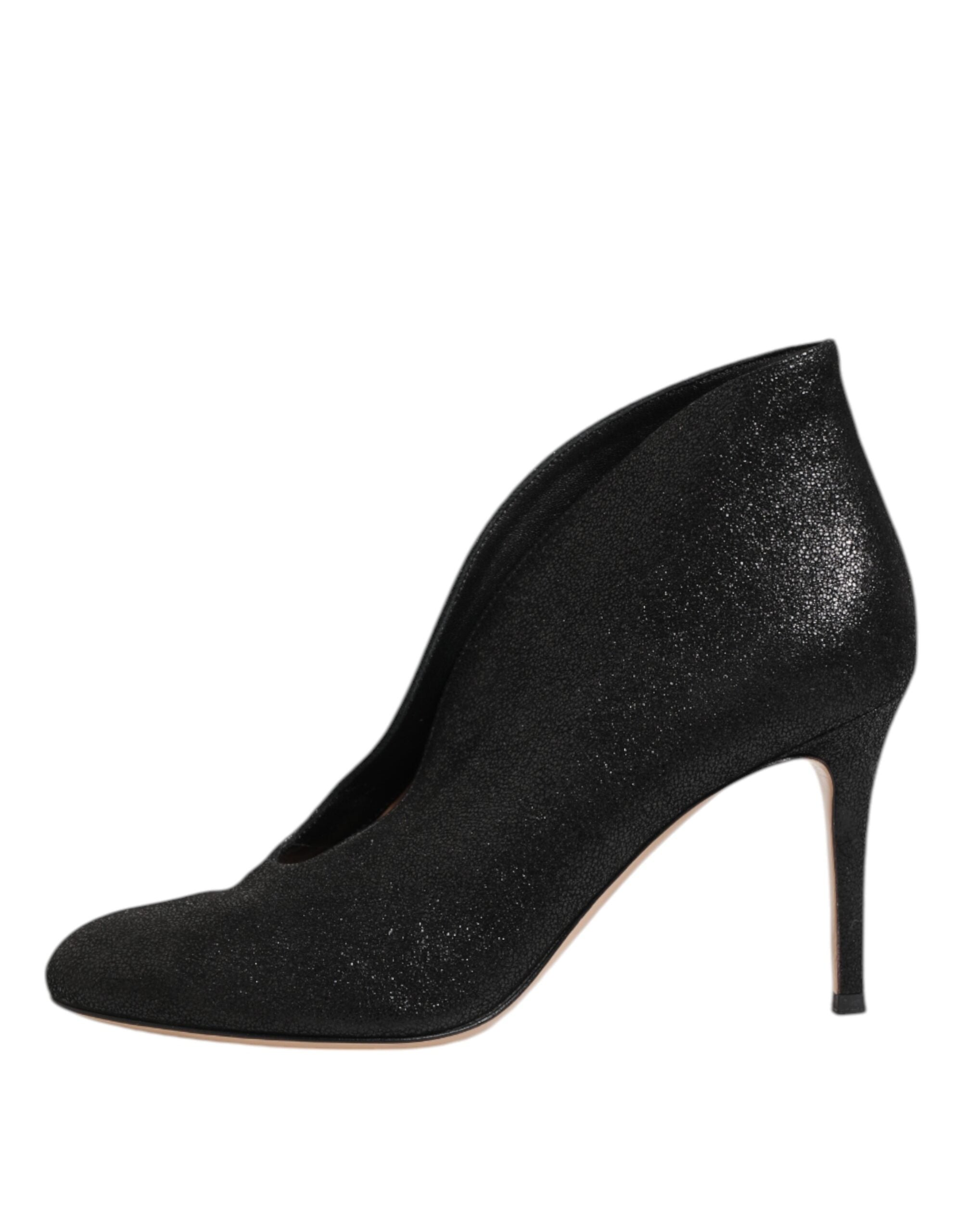Gianvito Rossi Leather pump in black — view 5