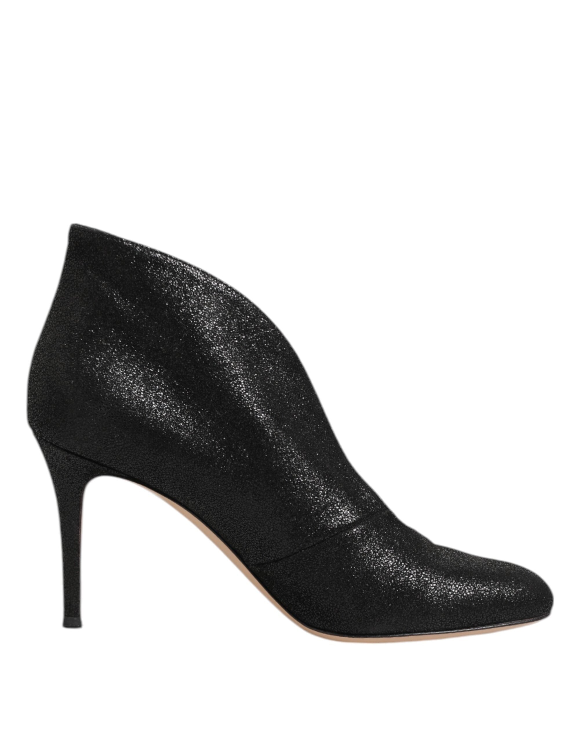 Gianvito Rossi Leather pump in black — view 6