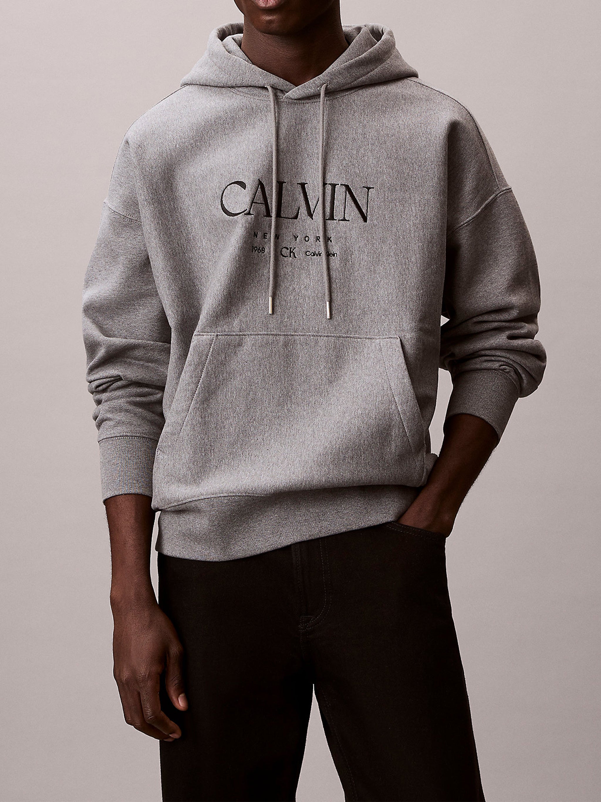 Ls Premium Fleece Calvin Graphic Grey Felpa