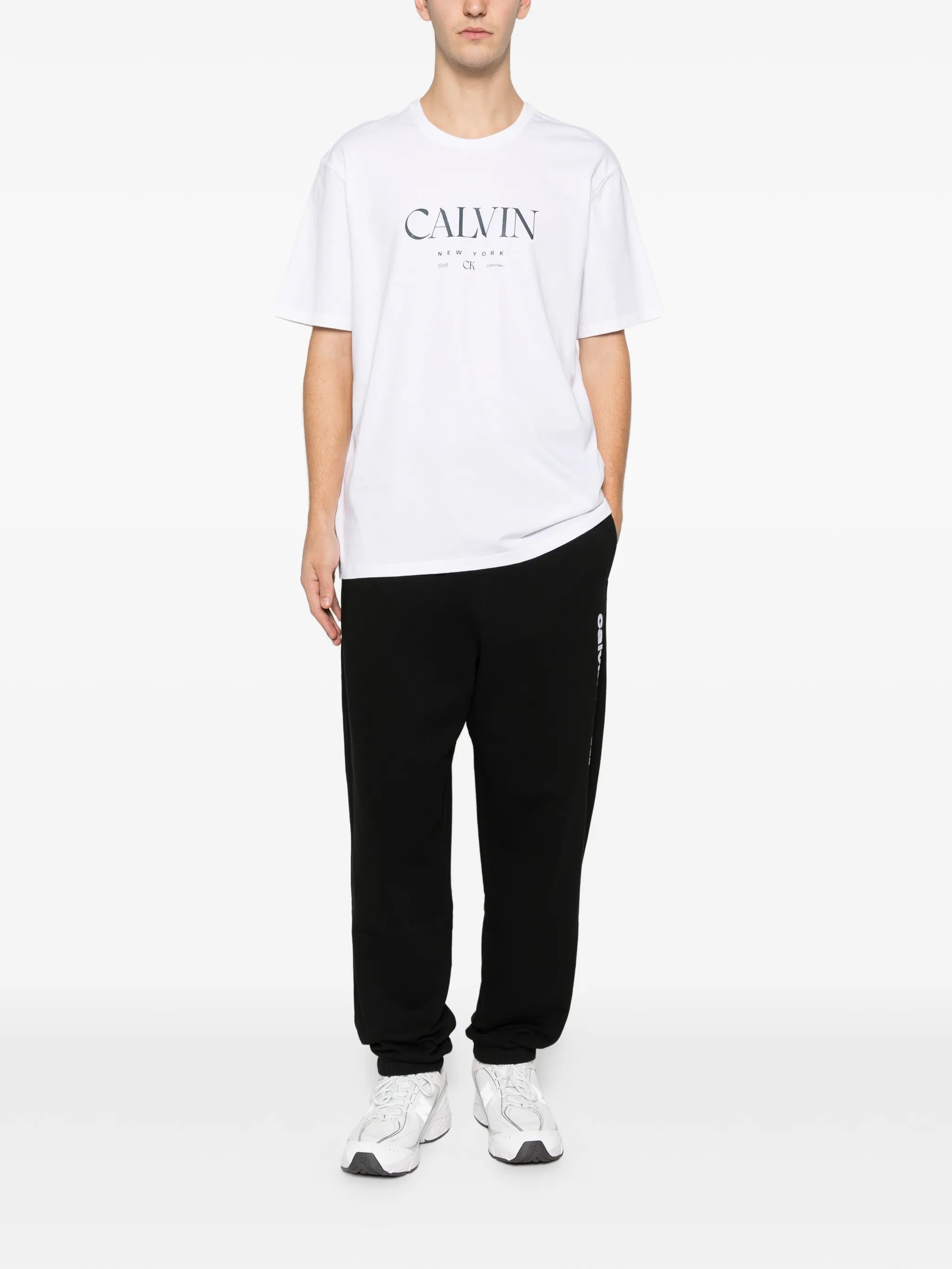 Ss 20s Ln Calvin Graphic Tee White T-shirt