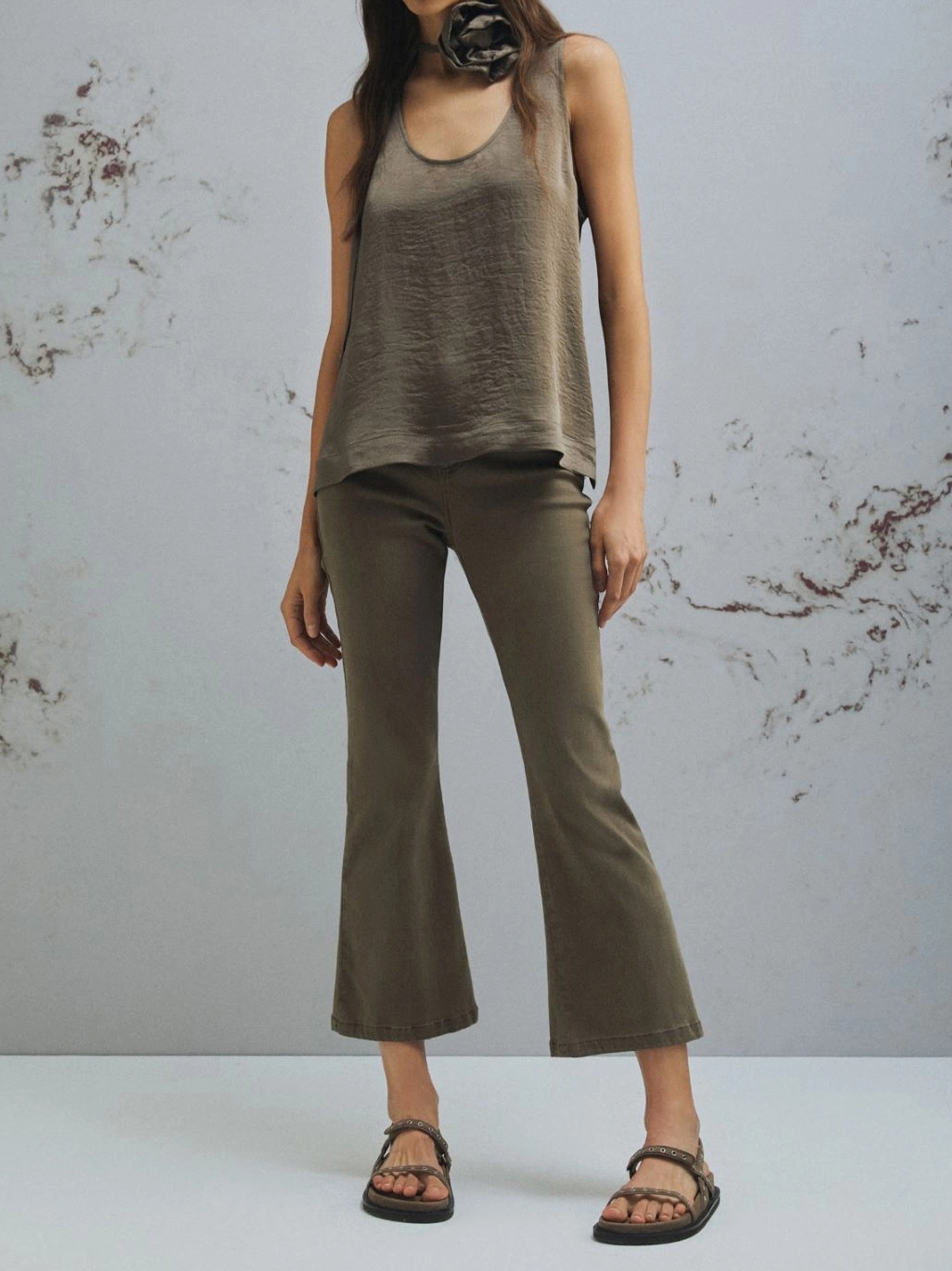 Mlmapogeo Brown Top