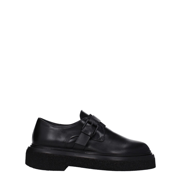 Max Mara Leather with rubber sole flat in black