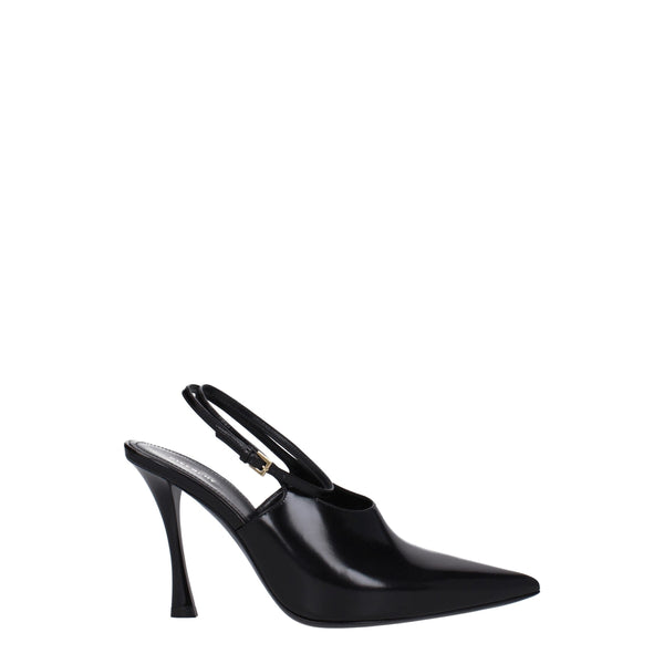 Givenchy pump in black