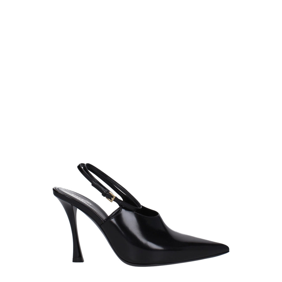 Givenchy pump in black