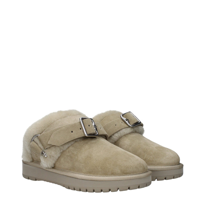 Burberry slipper in beige — view 2