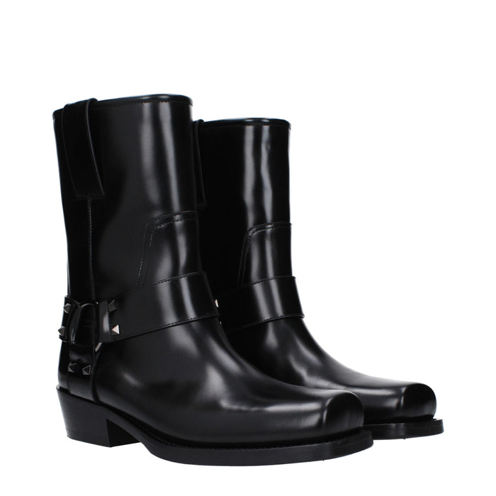 Valentino Garavani boots in black — view 2