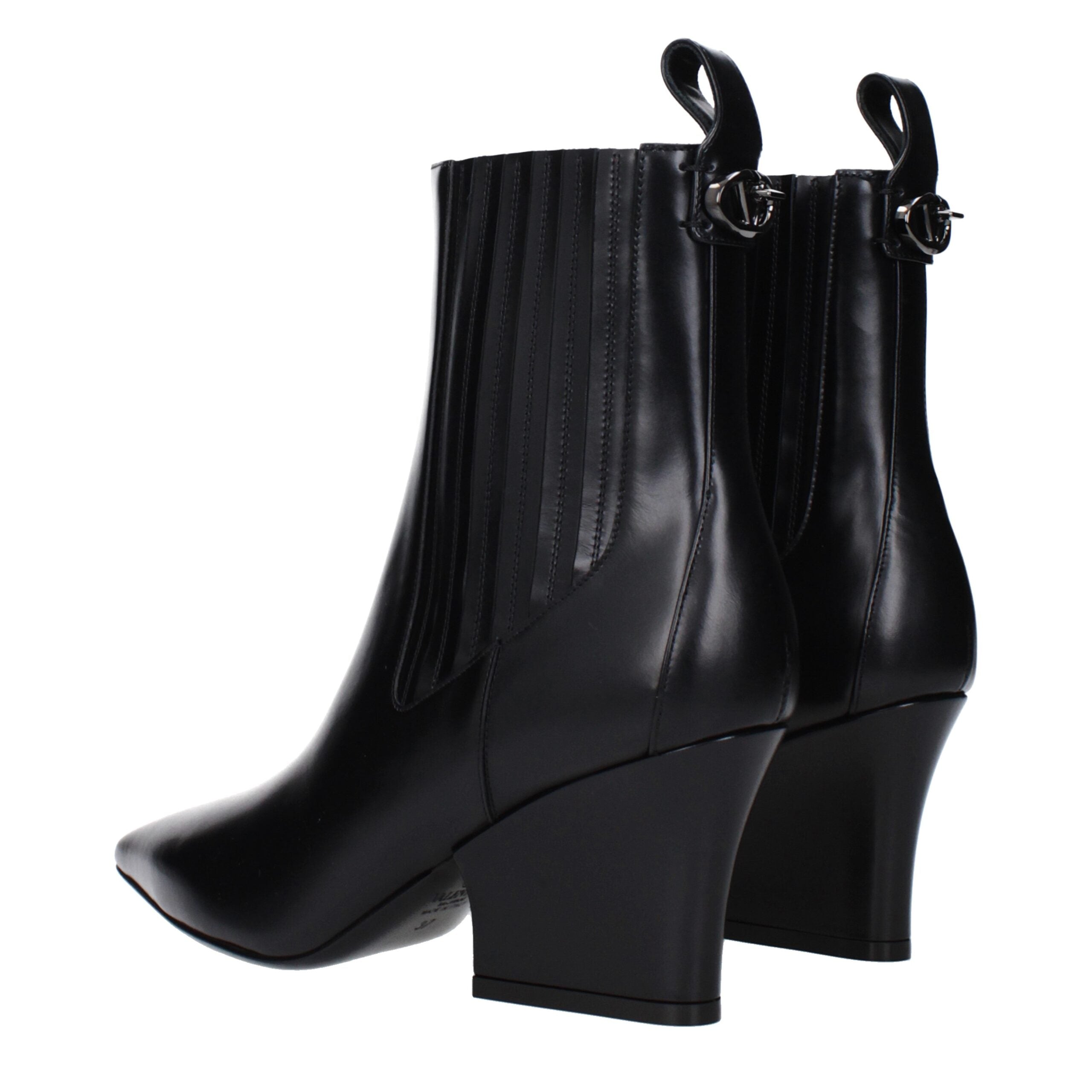 Valentino Garavani Leather boot in black — view 4