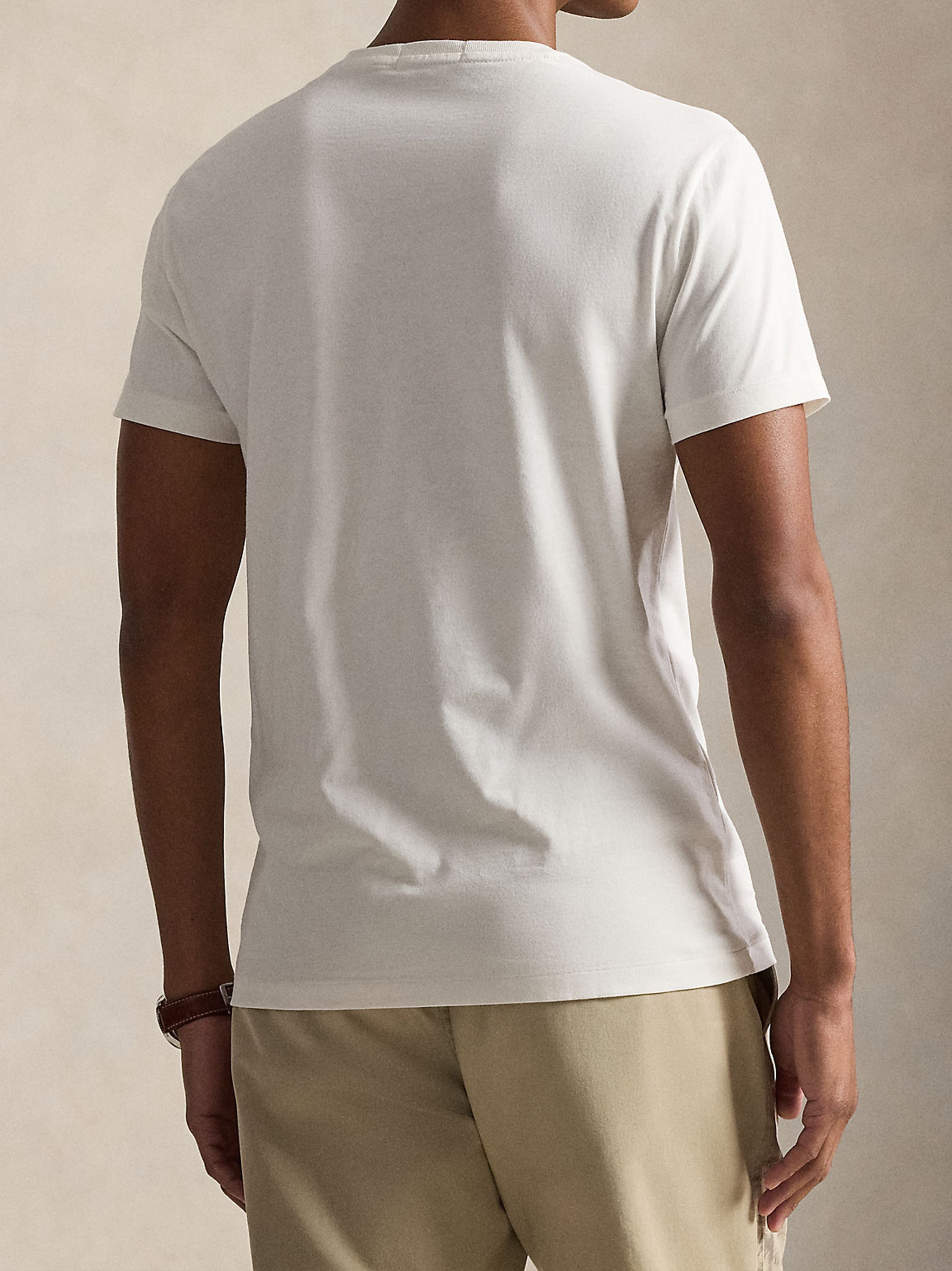T-shirt White