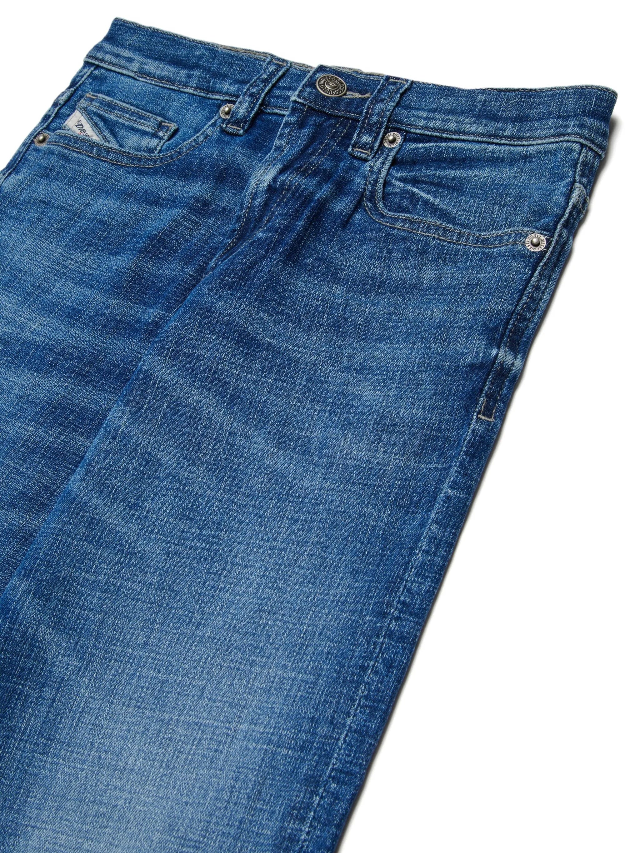 D Maki J Blue Jean