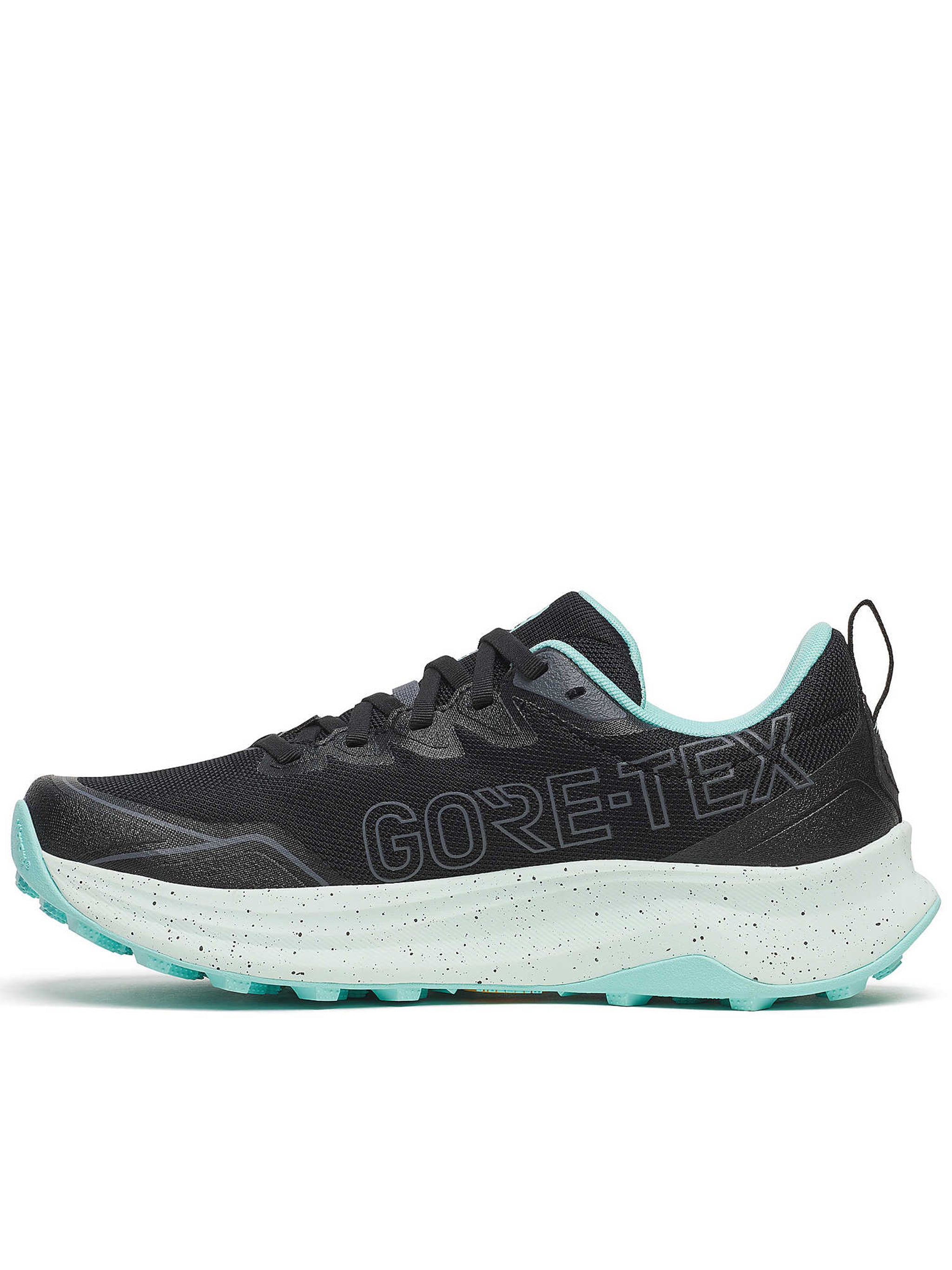 Peregrine 16 Gtx Black Calzature