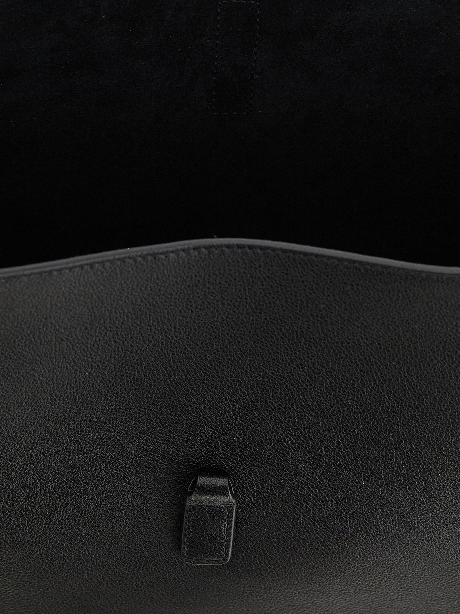Micro Le 5 à 7 shoulder bag Black Calfskin Leather (bos Taurus)