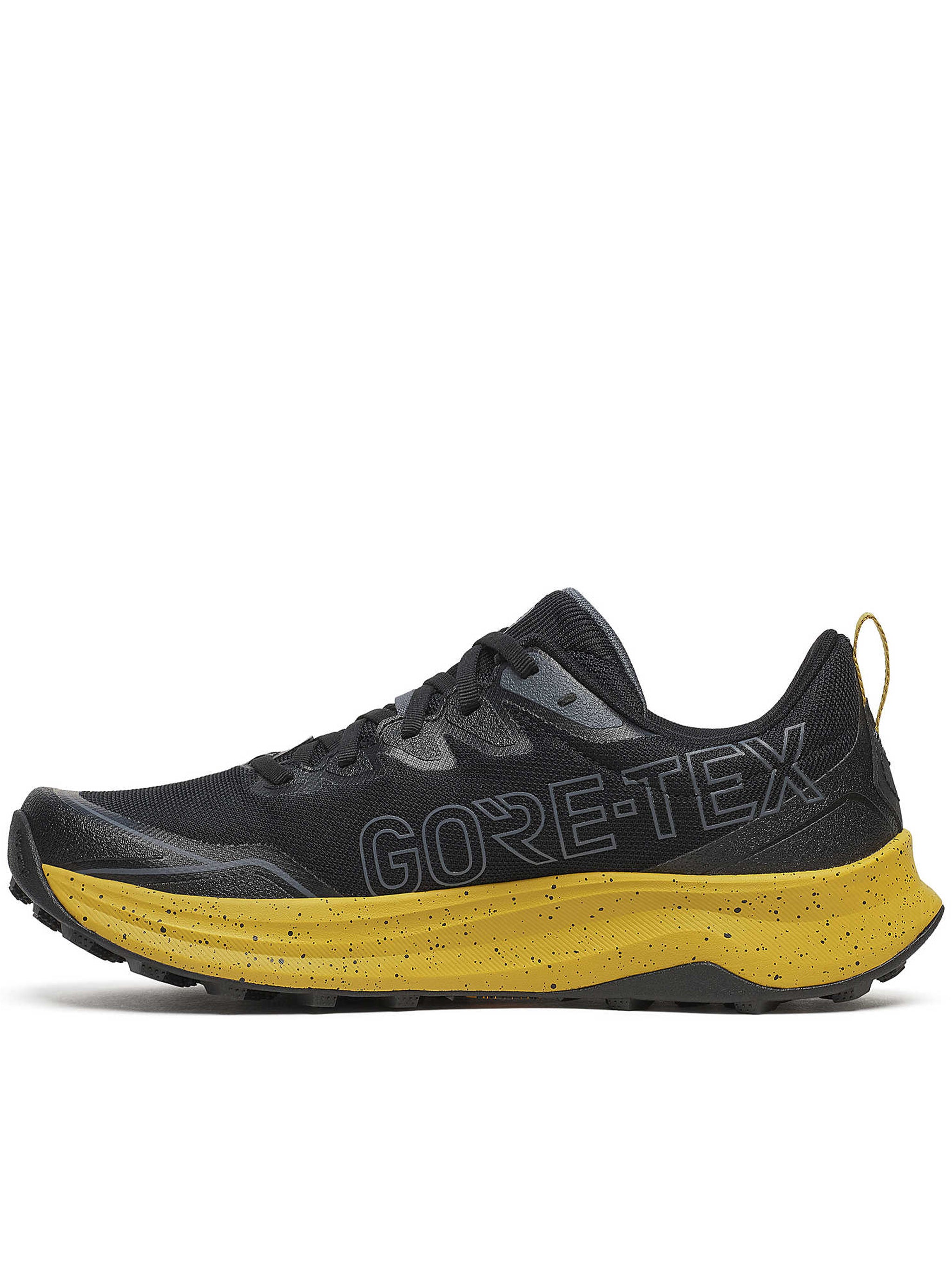 Peregrine 16 Gtx Black Calzature