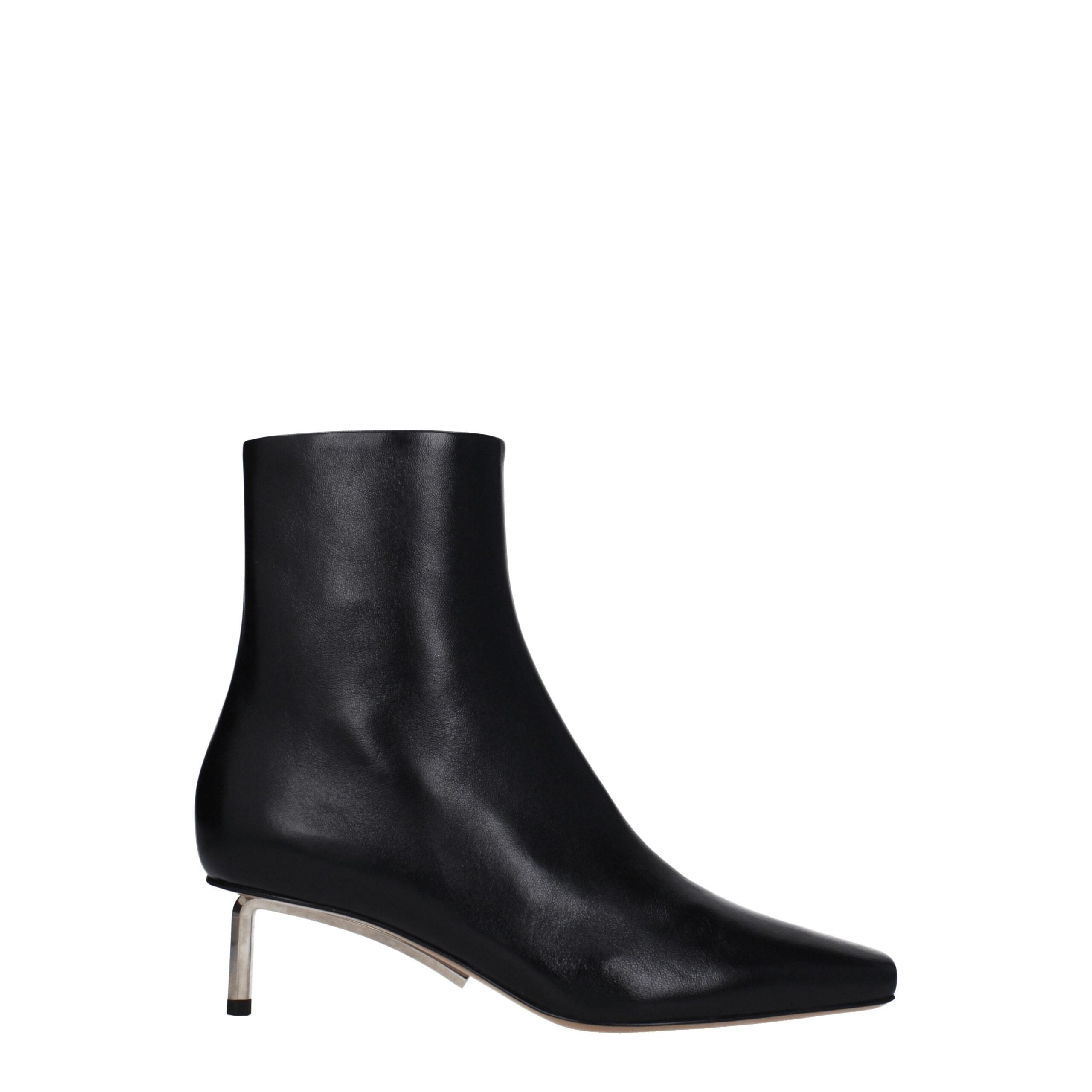 Off-White Leather boot in black