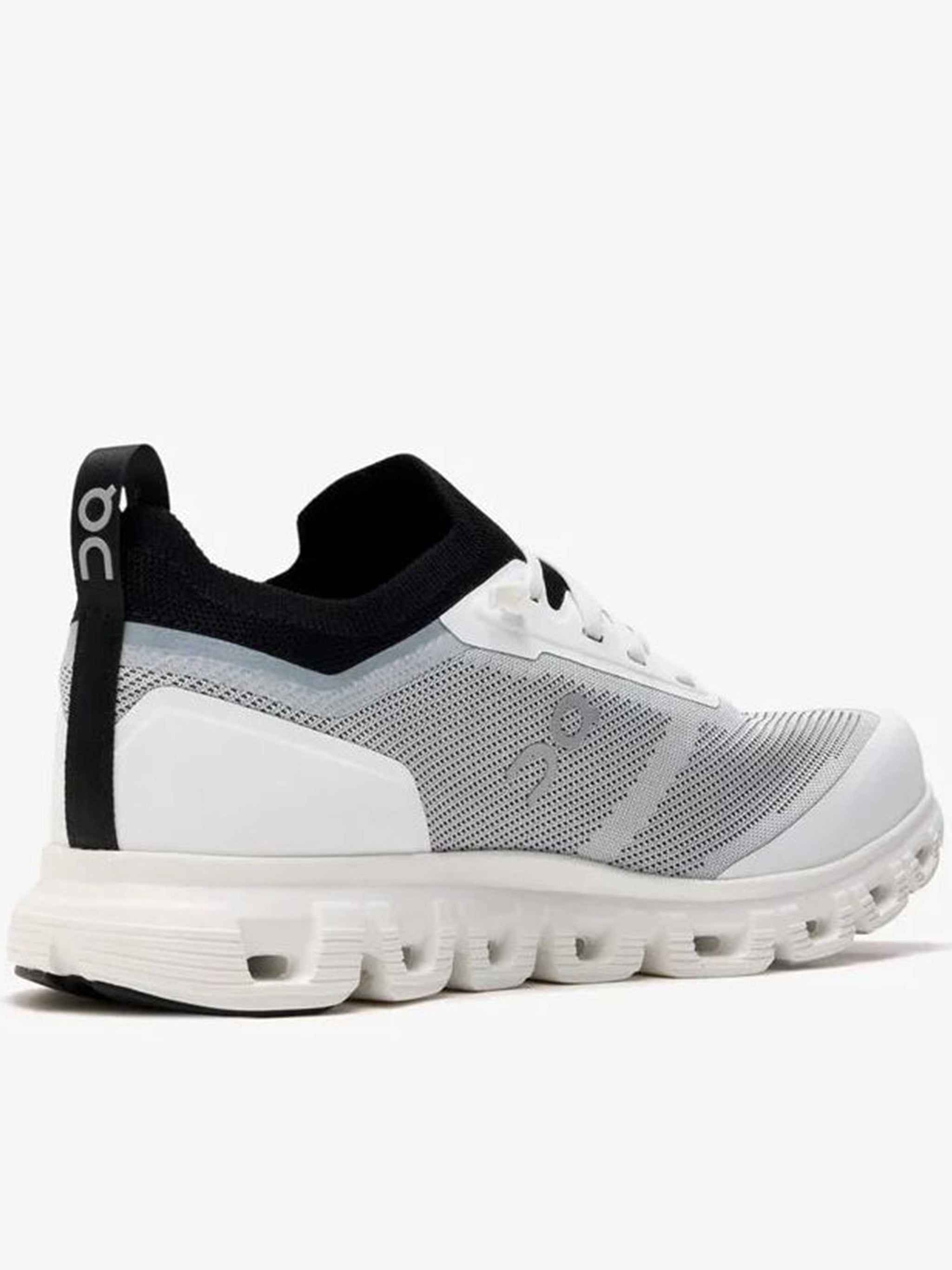 Cloud 6 Versa White Calzature