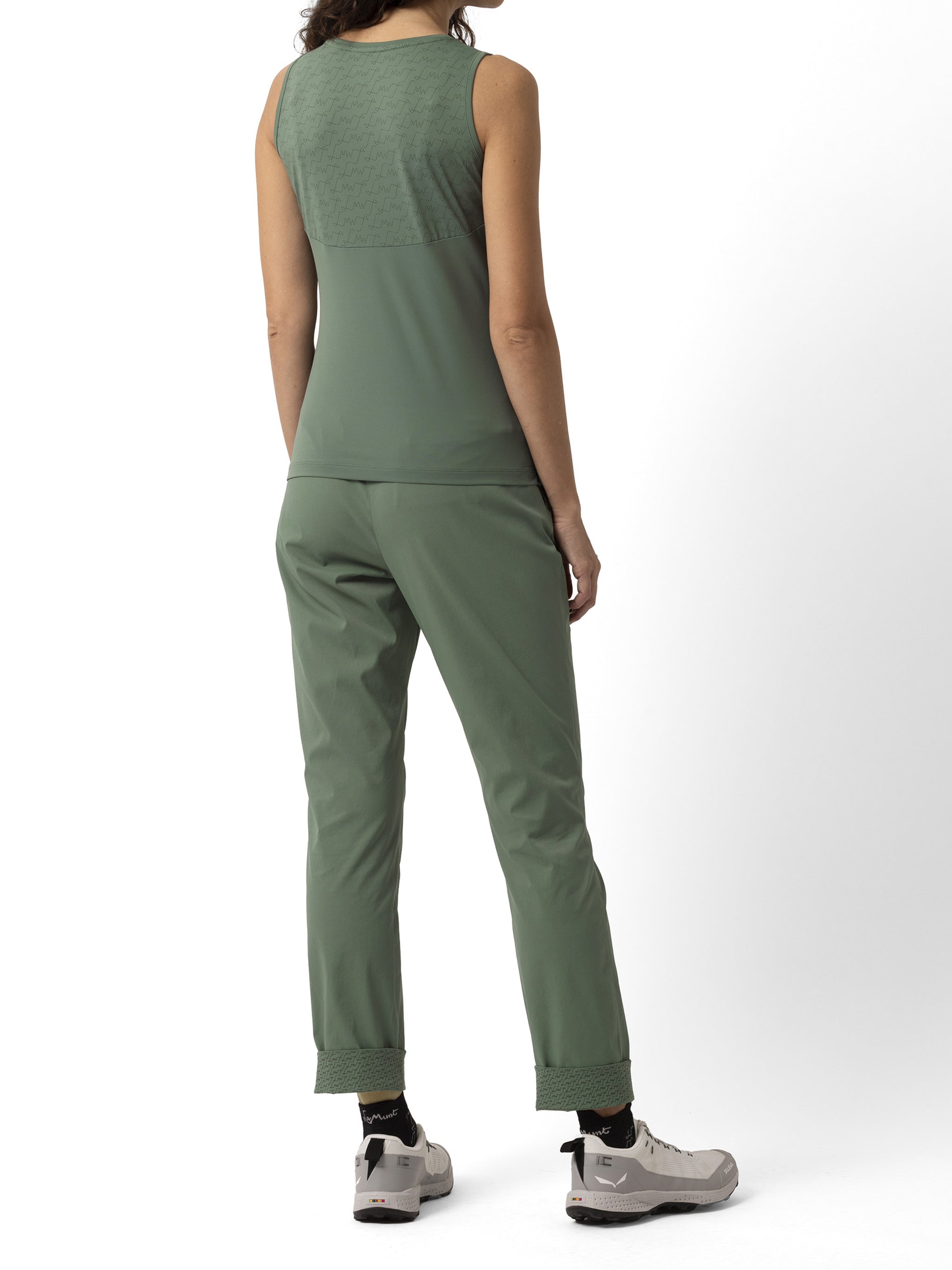 Lara Iconic Tech Green T-shirt