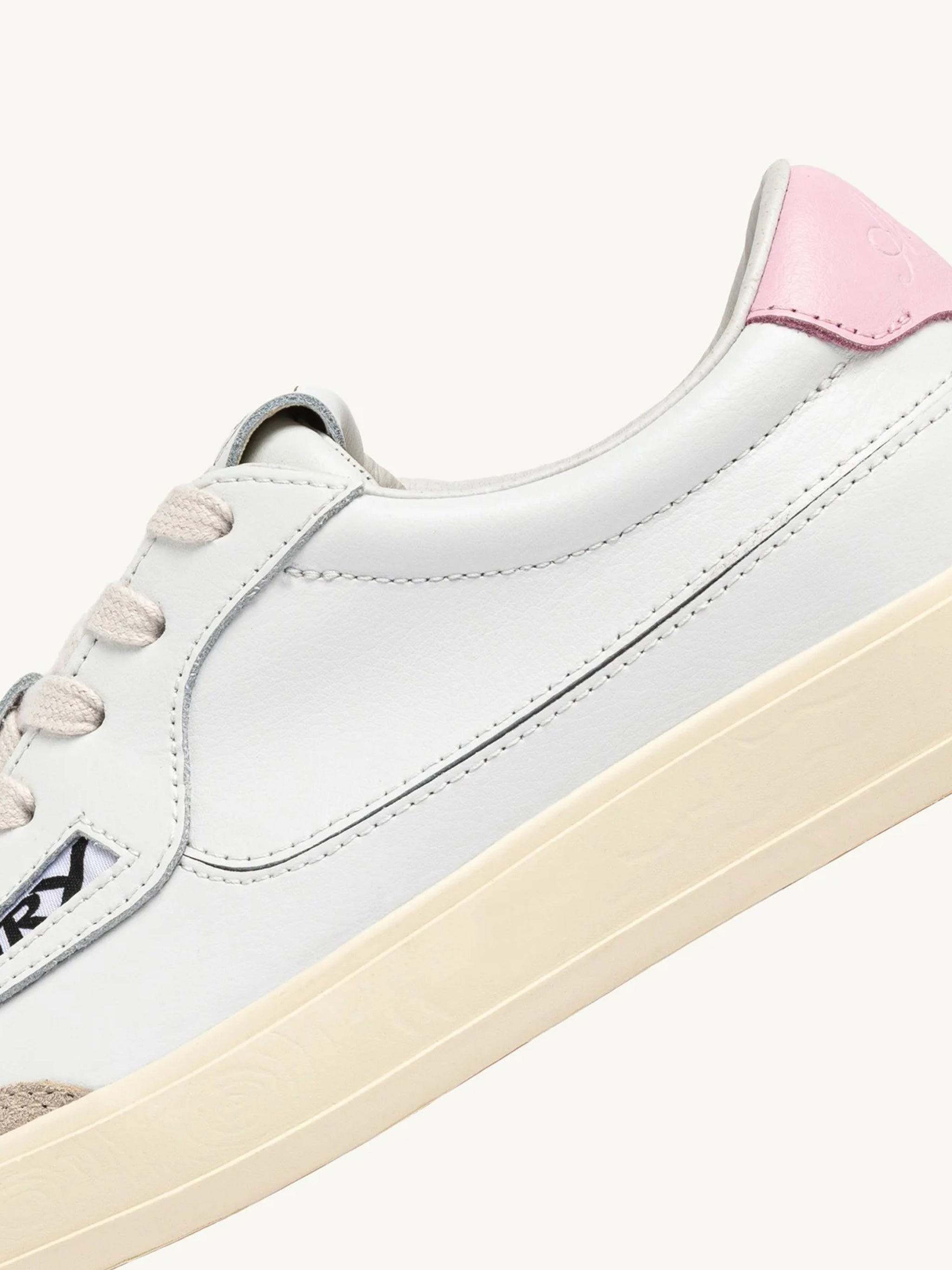 Windscape Low White Leather | Calzature