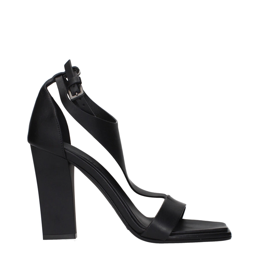Max Mara heel in black