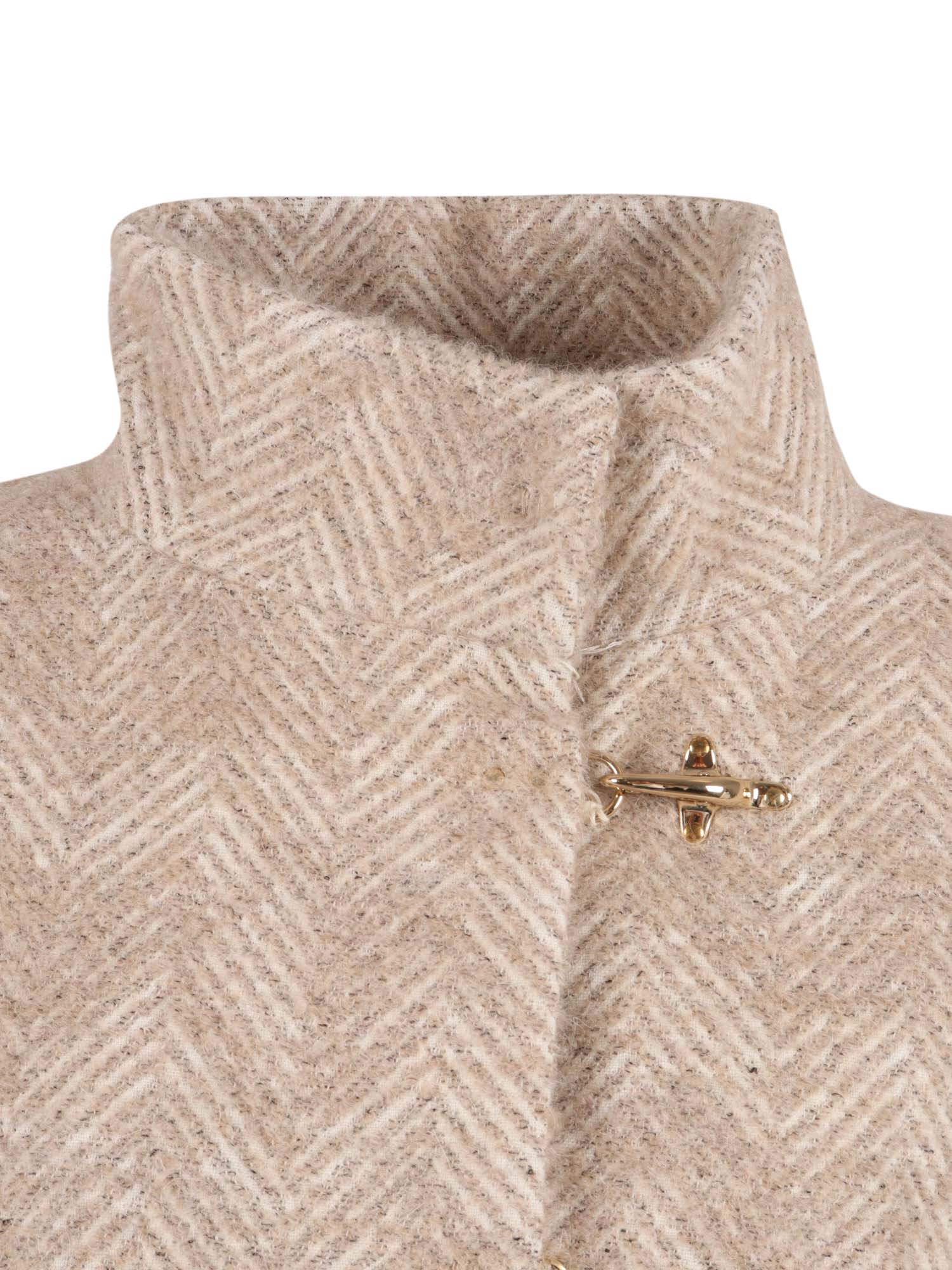 Lined Cape With Hook Beige