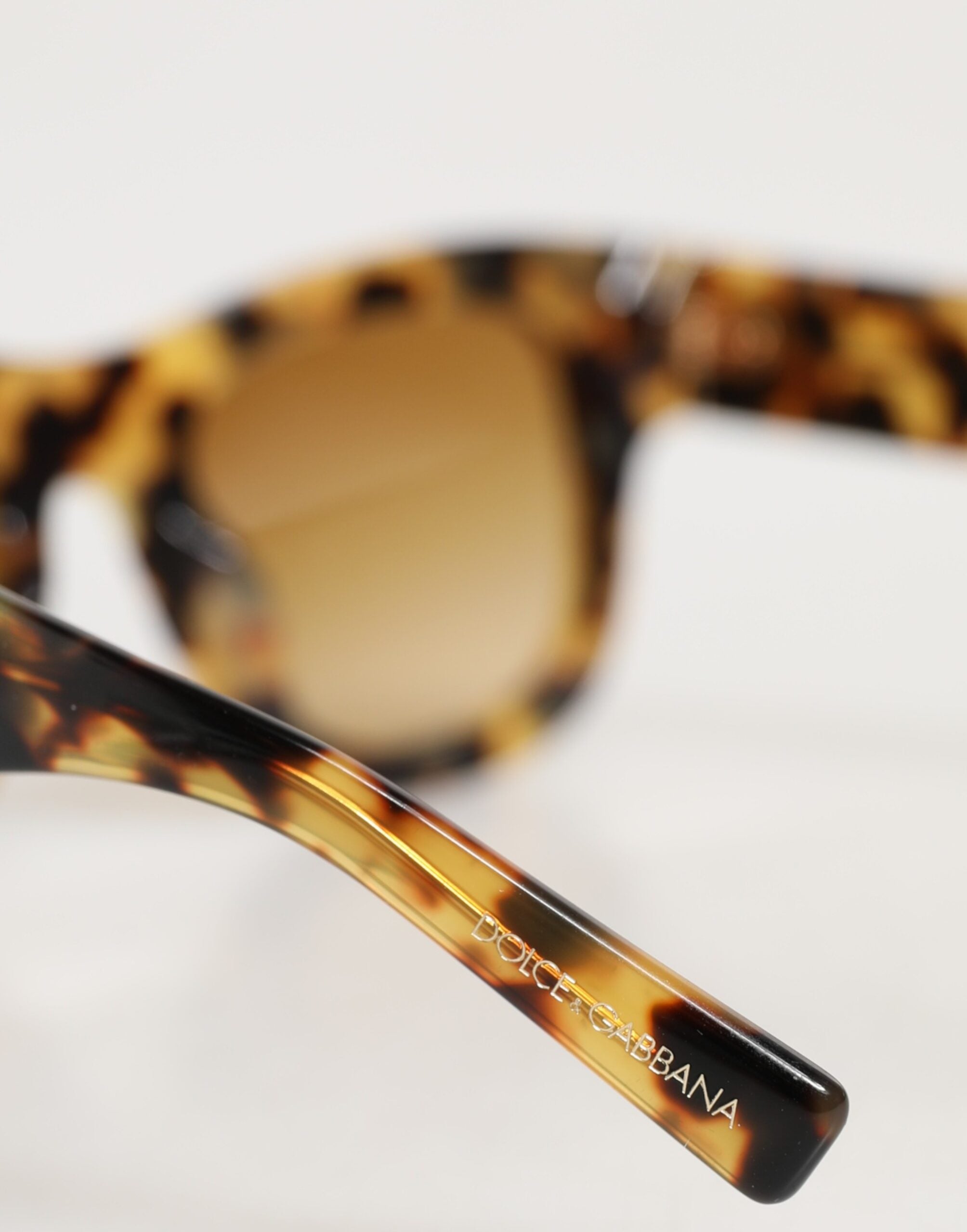Dg4379f White Tortoiseshell Gradient Shades Sunglasses Acetate