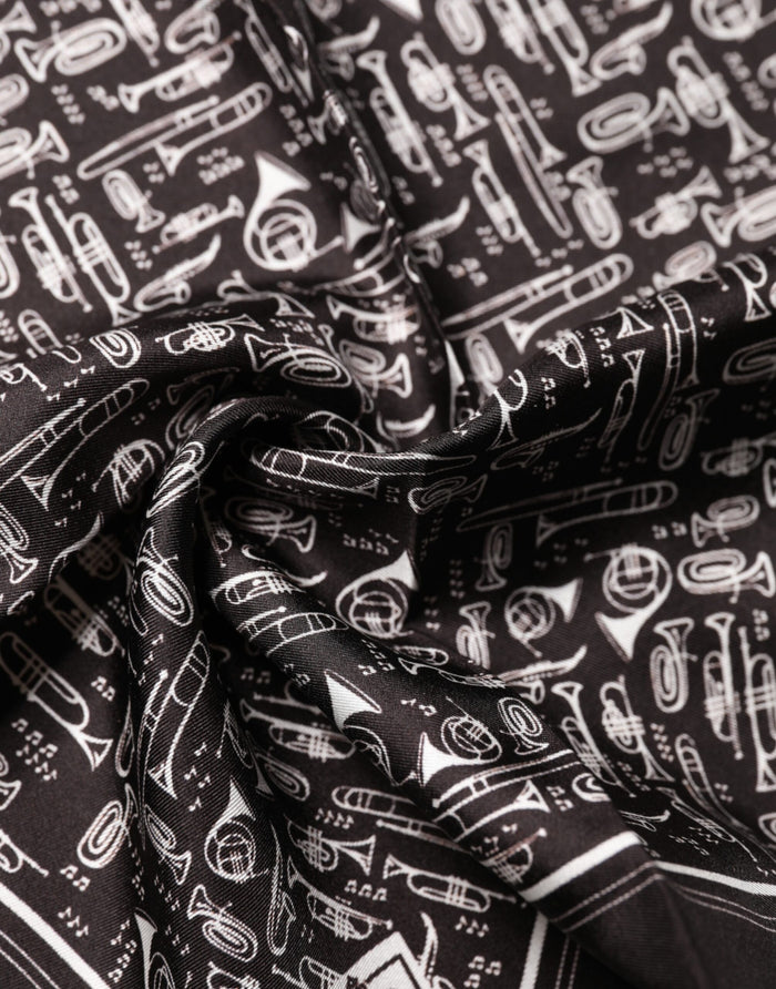 Dolce & Gabbana 100% Silk handkerchief in black