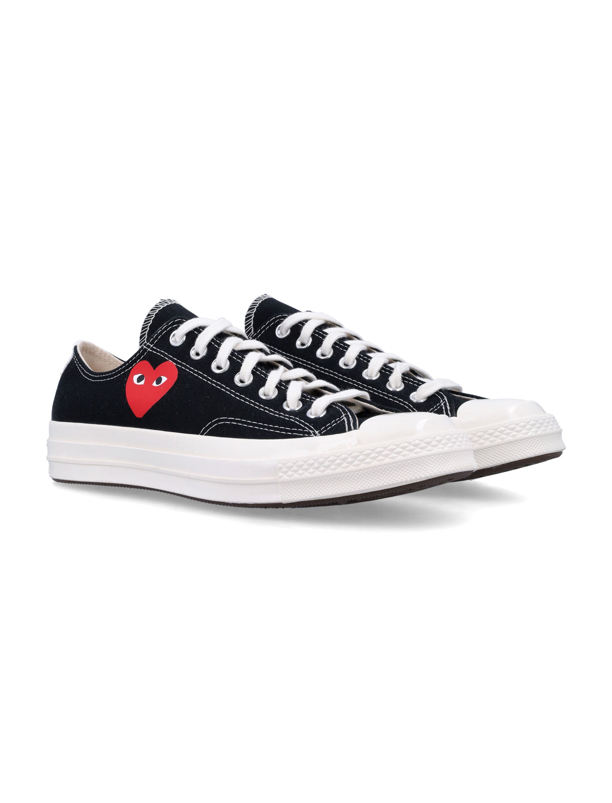 Small Heart Low Top Black Cotton Sole Sneaker