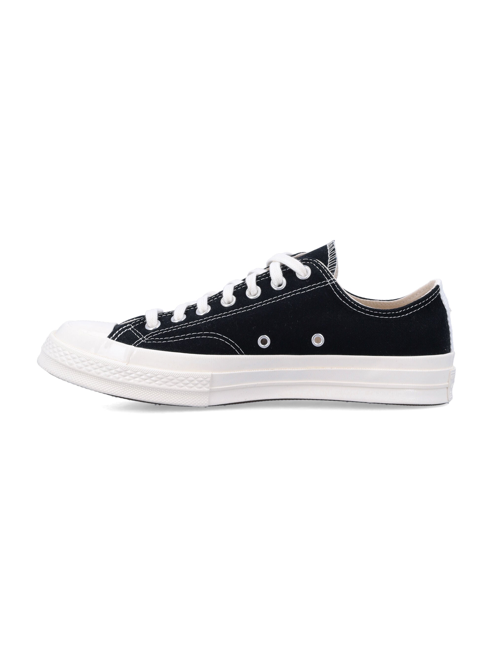Small Heart Low Top Black Cotton Sole Sneaker