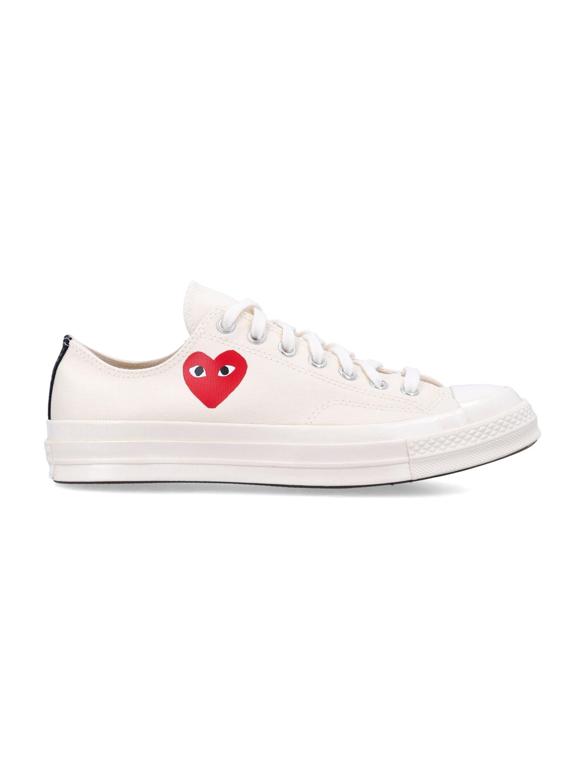 Small Heart Low Top White Cotton Sole Sneaker